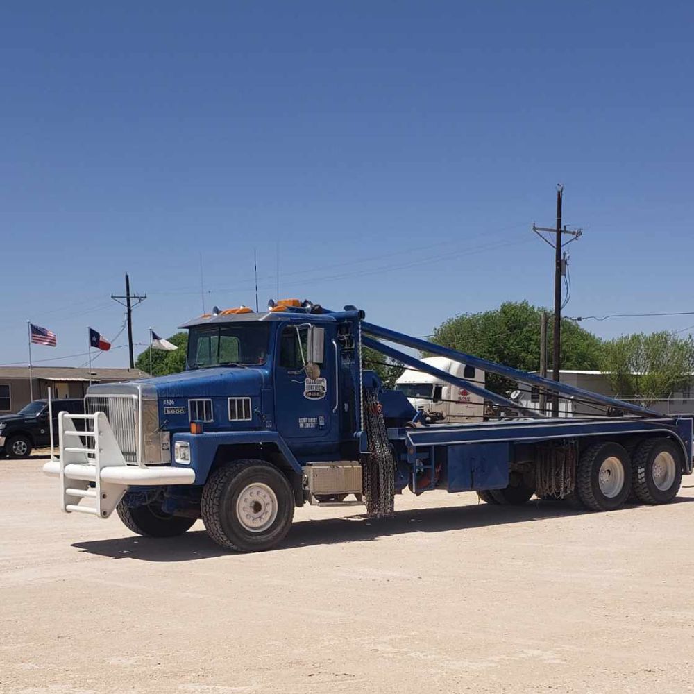 Pole Truck